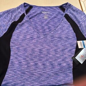 Athletic workout top